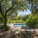 L'elzede Villa *